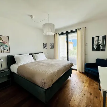 Nalia In Apartment Ossuccio